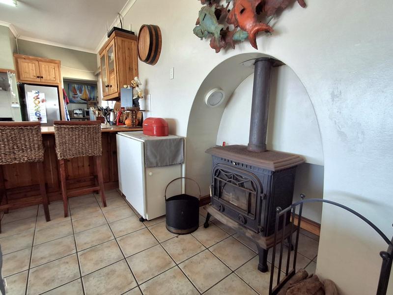 5 Bedroom Property for Sale in Duyker Eiland Western Cape